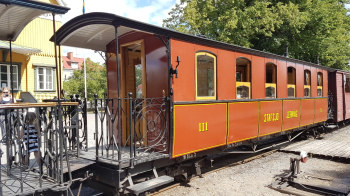 This is a freelance model of a standard coach from KLJ - Kosta Lessebo Järnväg and several other railways like NAEJ, StJ (see picture) and others. Needs KLJ bogies to complete. If you prefer the JGJ bogies, they are equal, just the design on the side...
