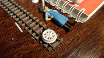 Designed and printed a 891mm gauge wheel today (3 swedish feet). As you see it worked fine, but axle have to be in metal. Axleboxes works fine to print to, that is next.