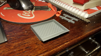 This was another interesting test! Learned from my mistake with the paint template I made this first version much smaller. The final one will of course be much bigger with room for a hole building side. The final would take 11 hrs to print, way to long..