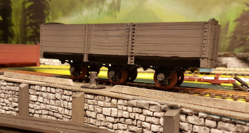 In the last hour, the last day of 2018, the Ore wagons got some wheels on!