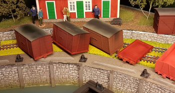 Atlas wagons got some paint this evening. The open ones needs a bit more on the decks and all of course needs some wheels, but that is about it. Really pleased with these ones. I have one more timber version coming up which is not printed yet, but coming