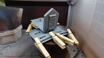 My store of CA glue turned out to be very old .. or something.. Had to put the pieces in the spray booth so they could dry up faster ... Can´t wait to paint it now!