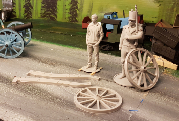 Vacation almost done and we are back home. Back to the office tomorrow.. Started printing some things in 1:16 scale to determine which scale I want to model in when it comes to my cannons and wagons. My original idea with 1:16 scale was to make ...