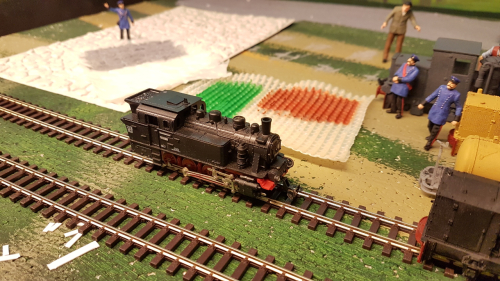 141919  -- the steamer is getting it´s first attention. It will be some swedish looking O&K